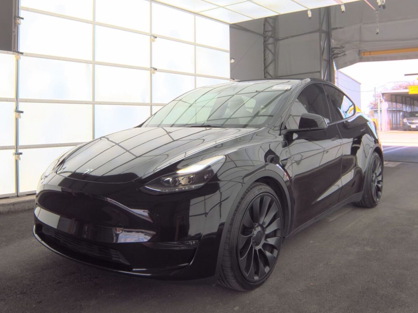 2024 TESLA Model Y