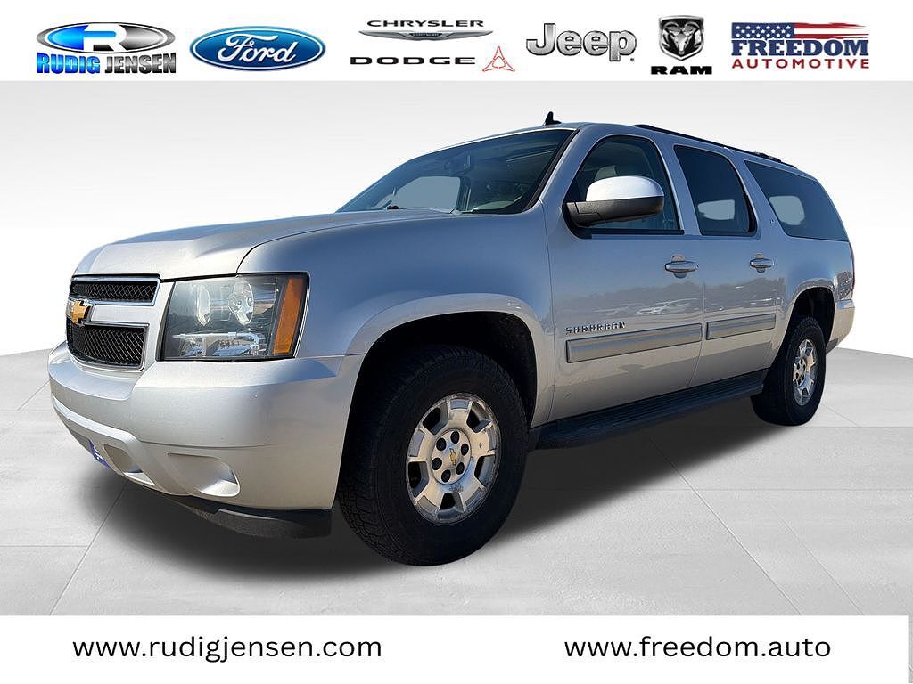 2014 CHEVROLET Suburban