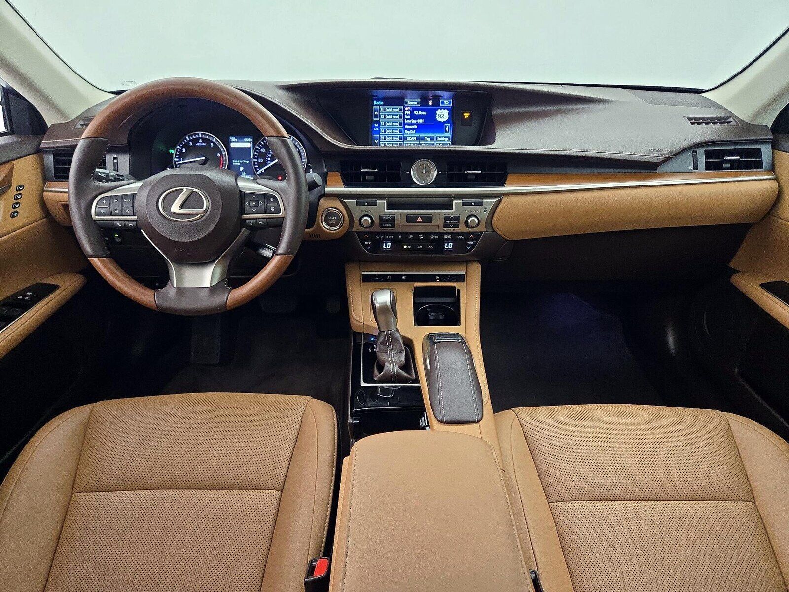 2016 LEXUS ES