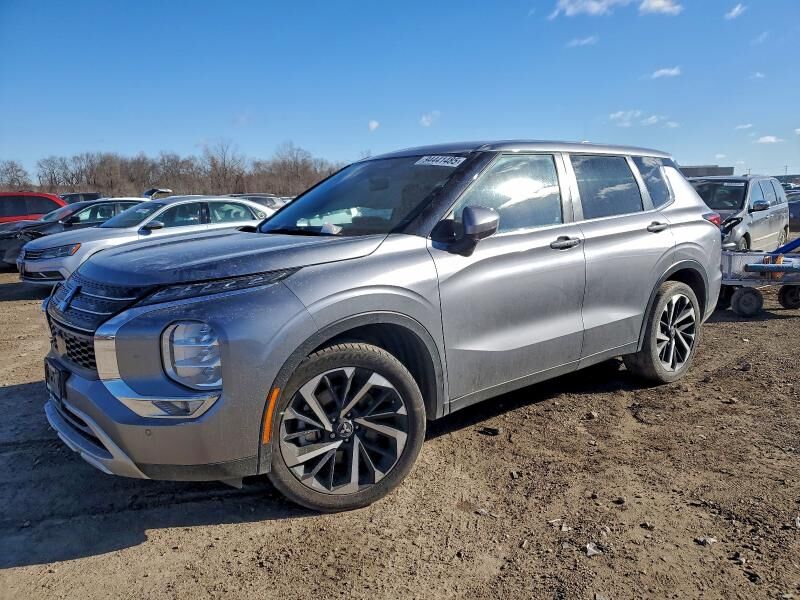 2022 MITSUBISHI Outlander