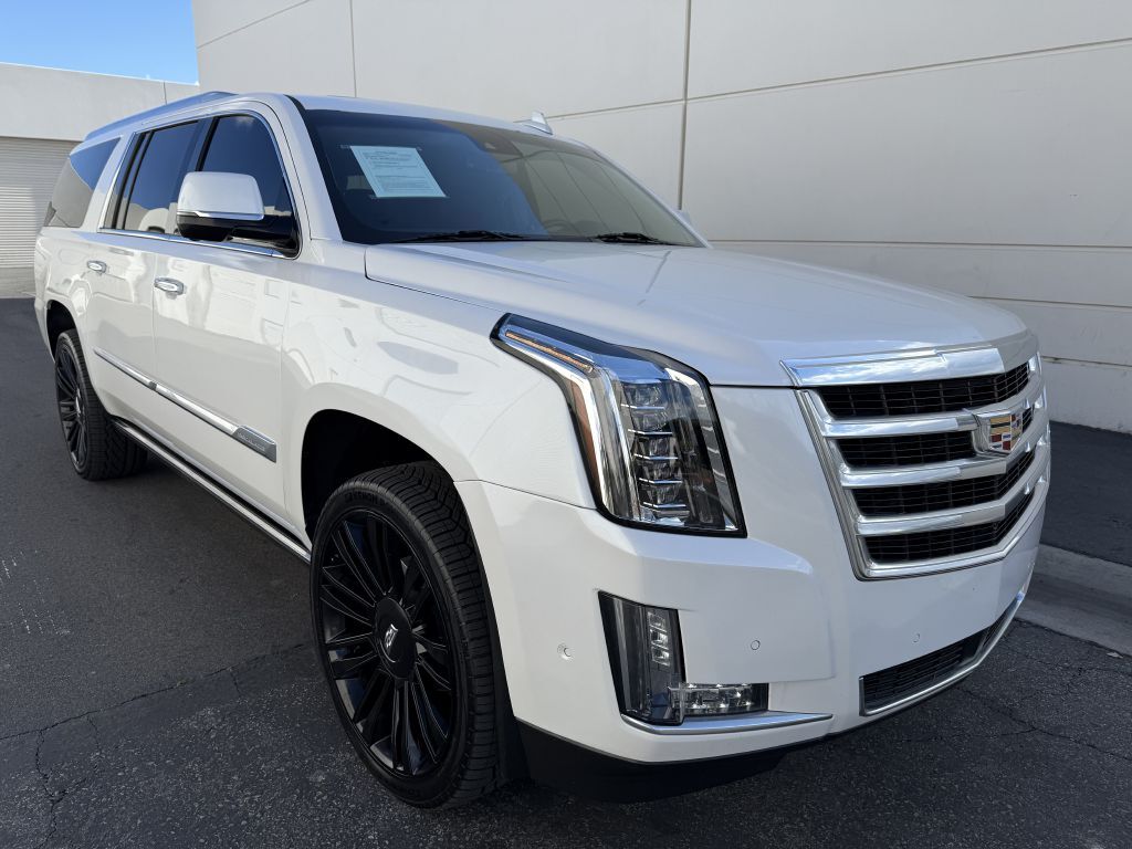 2017 CADILLAC Escalade ESV