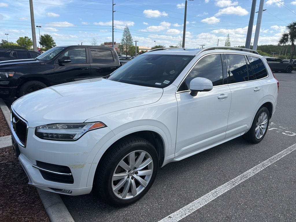 2017 VOLVO XC90