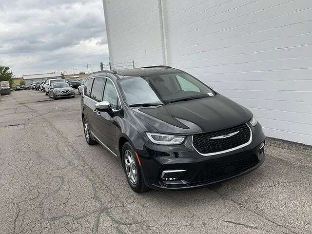 2023 CHRYSLER Pacifica