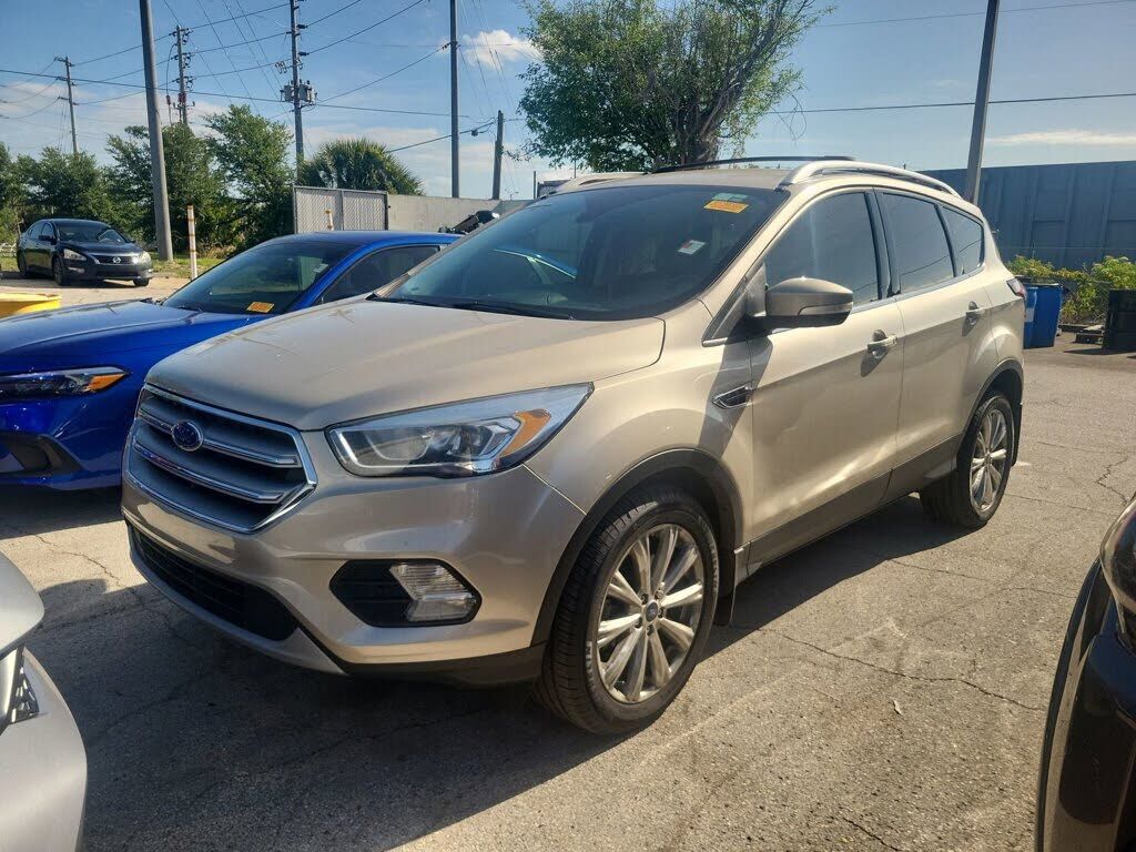 2017 FORD Escape