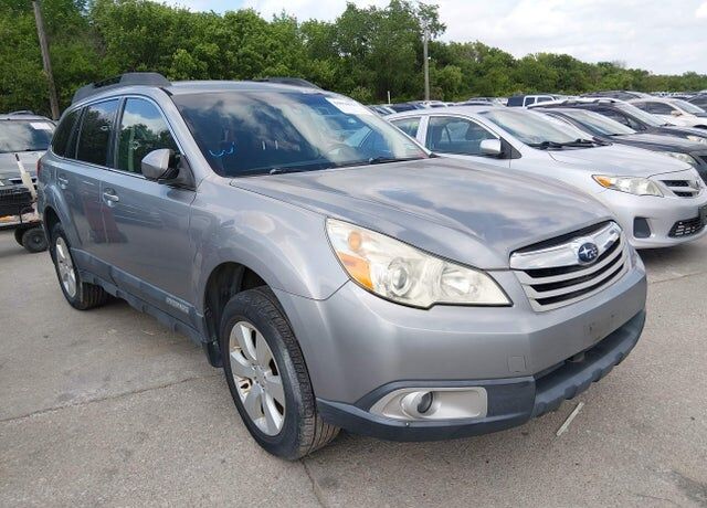 2011 SUBARU Outback