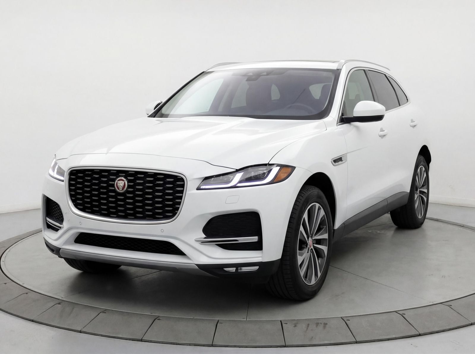 2022 JAGUAR F-Pace