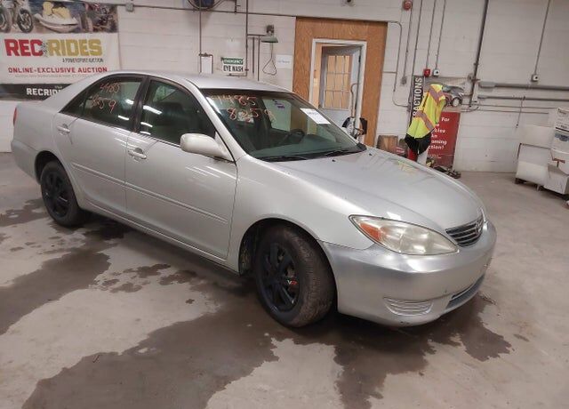 2002 TOYOTA Camry