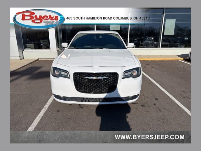 2017 CHRYSLER 300
