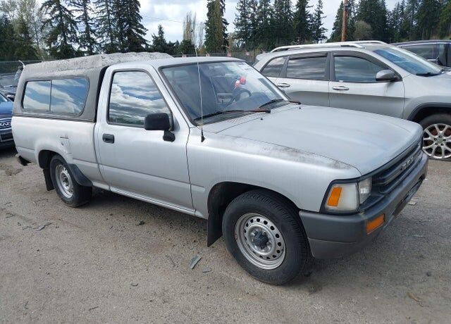 1989 TOYOTA Pick-Up