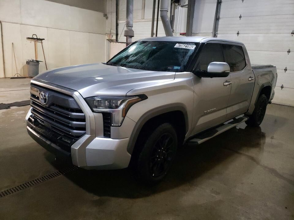 2023 TOYOTA Tundra