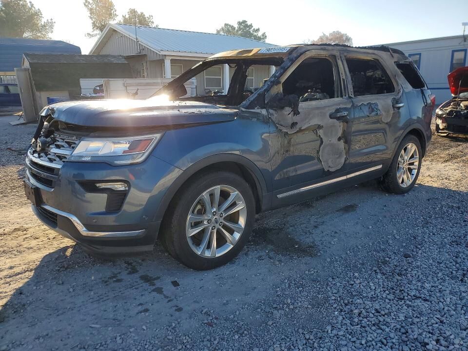 2018 FORD Explorer