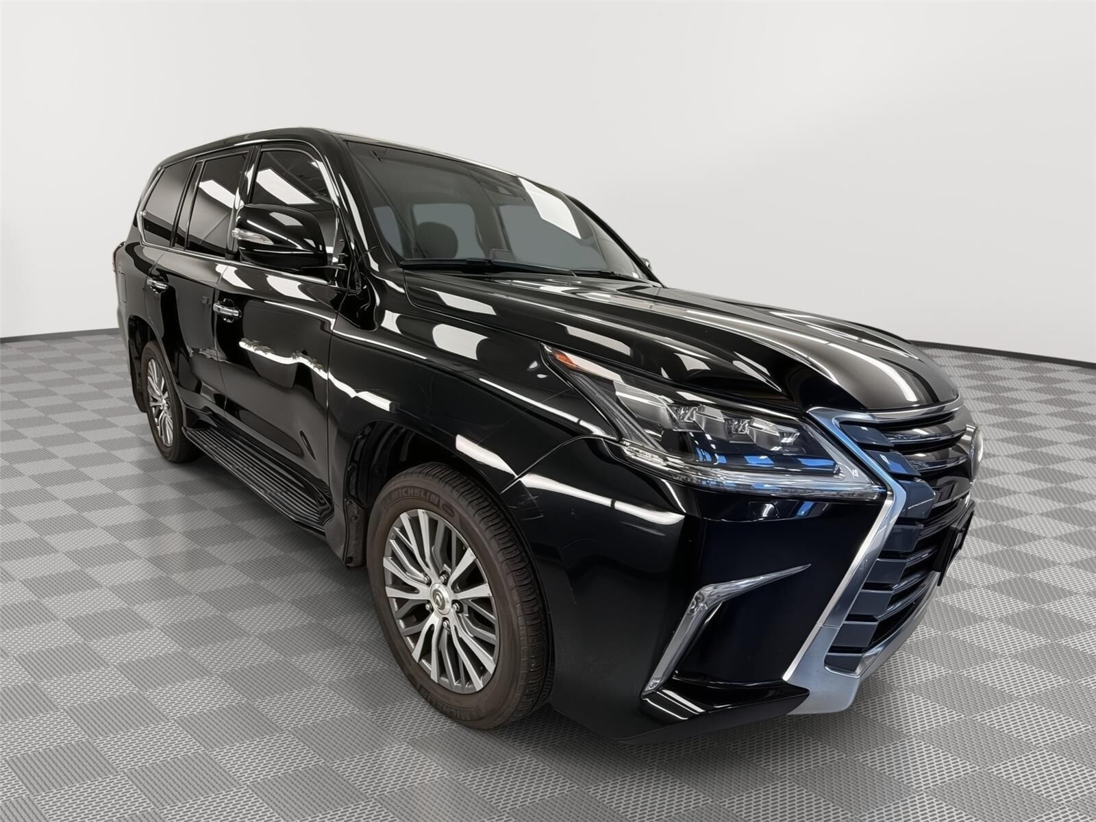 2018 LEXUS LX 570