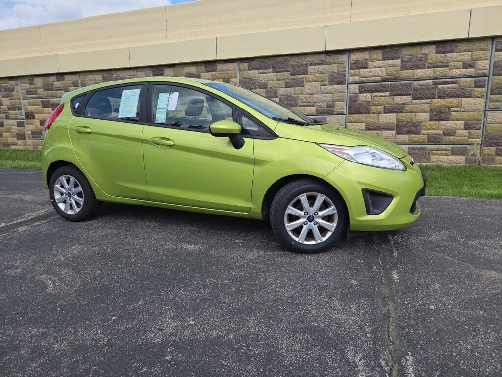 2012 FORD Fiesta