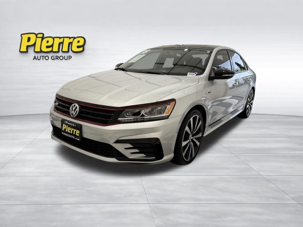 2018 VOLKSWAGEN Passat