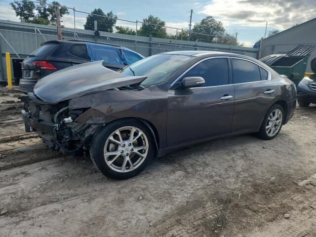 2012 NISSAN Maxima