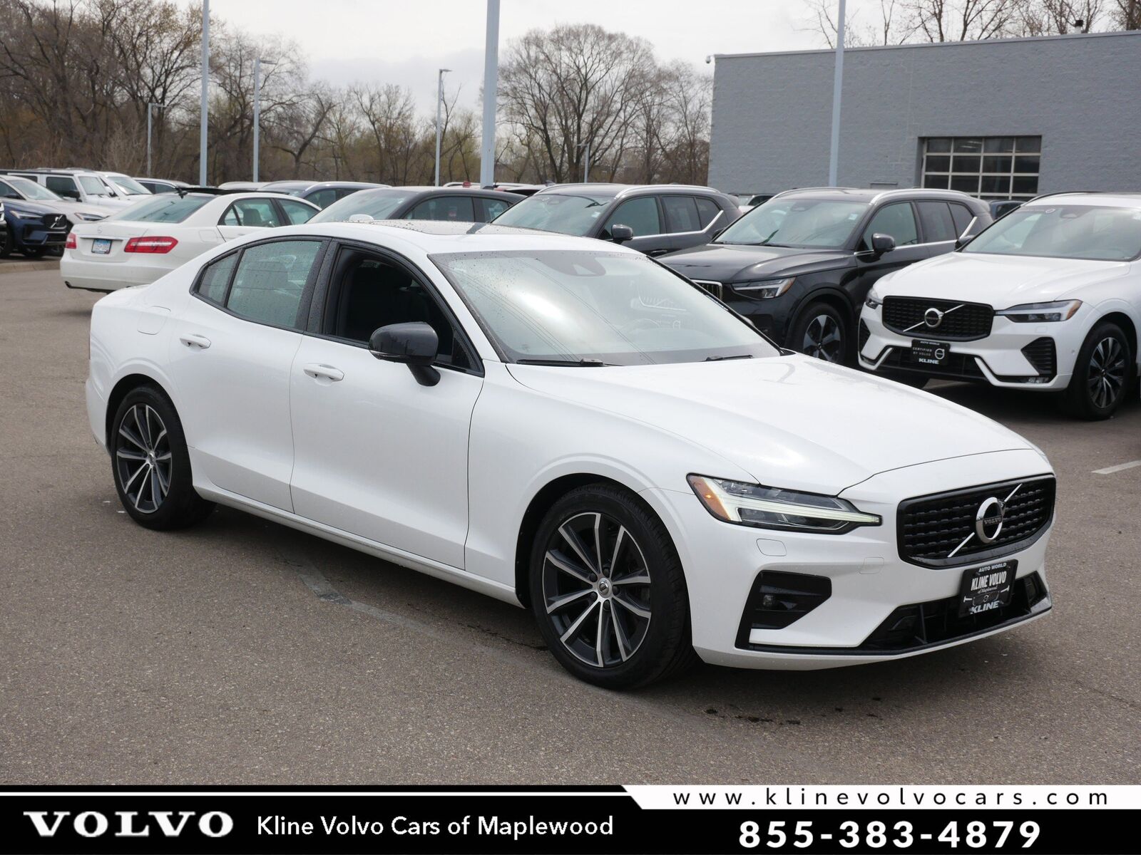 2022 VOLVO S60