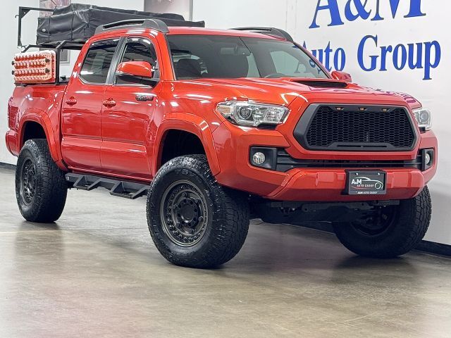 2017 TOYOTA Tacoma
