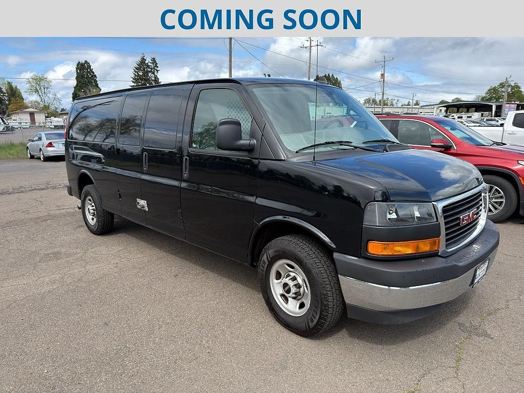 2023 GMC Savana