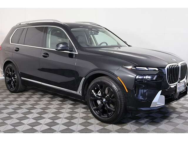 2025 BMW X7