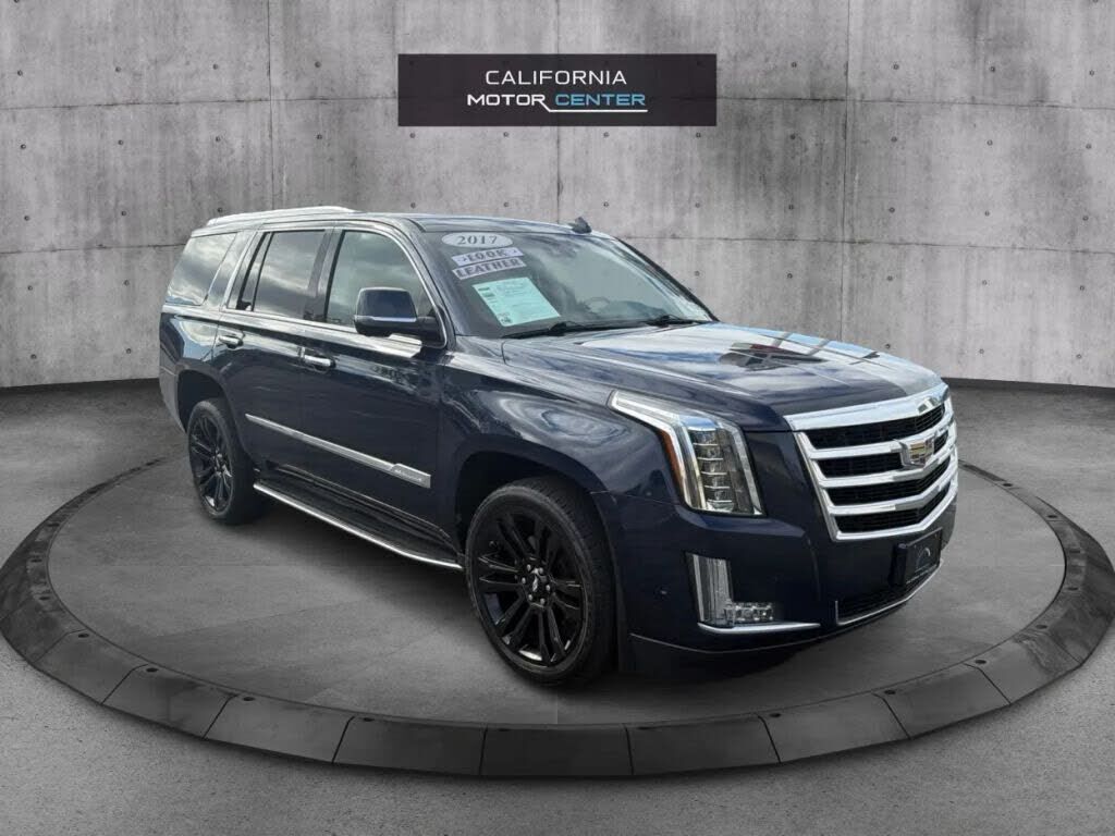 2017 CADILLAC Escalade