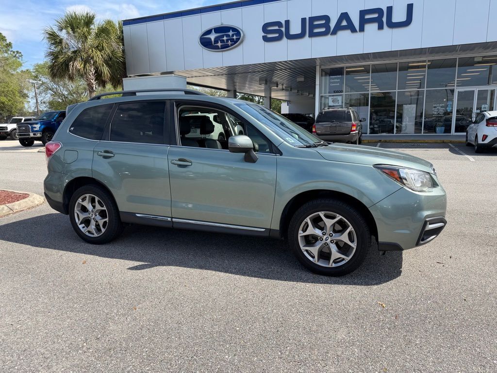 2018 SUBARU Forester