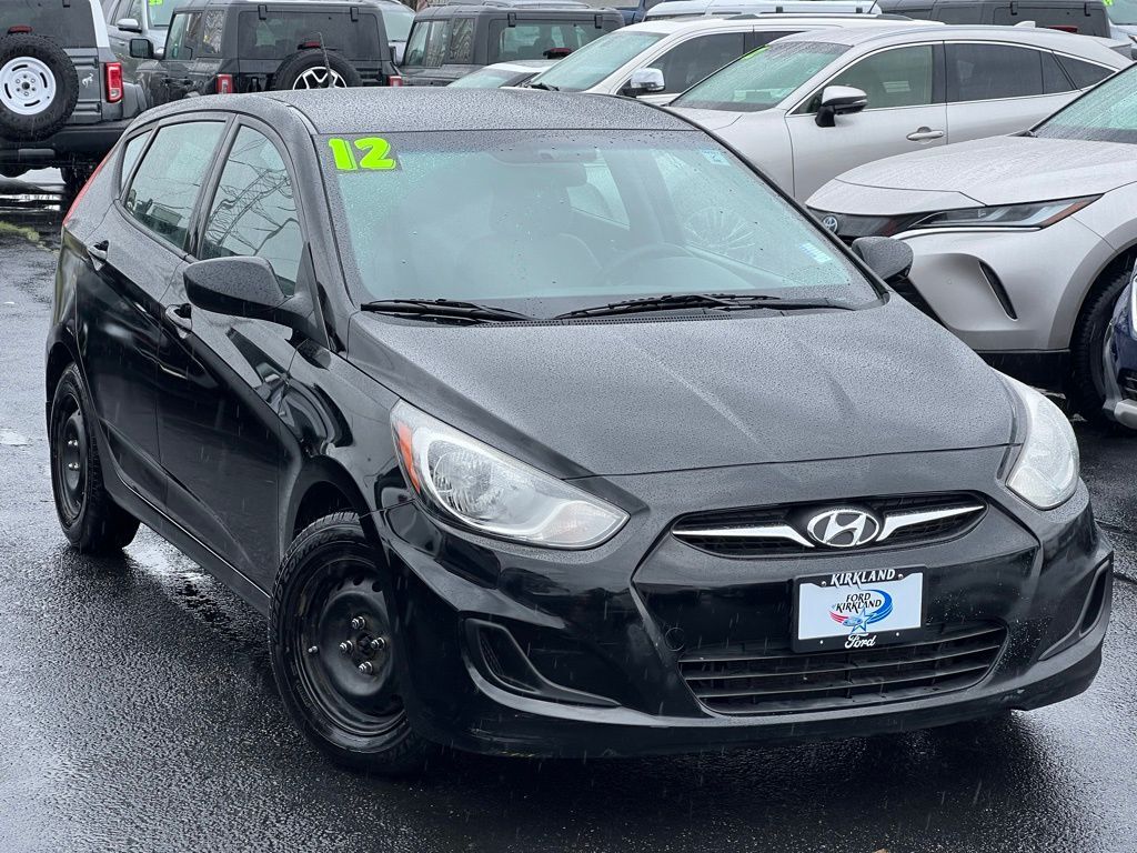 2012 HYUNDAI Accent
