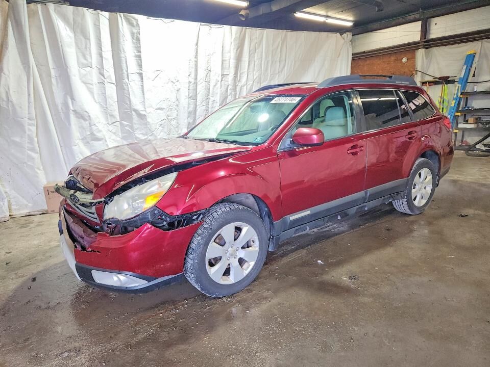 2011 SUBARU Outback