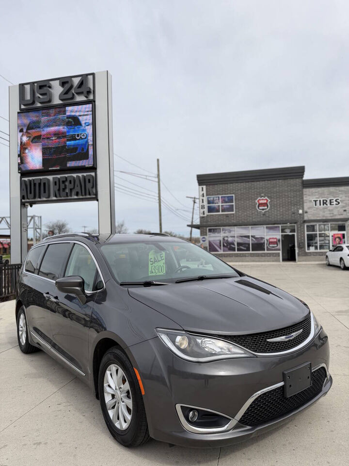 2019 CHRYSLER Pacifica