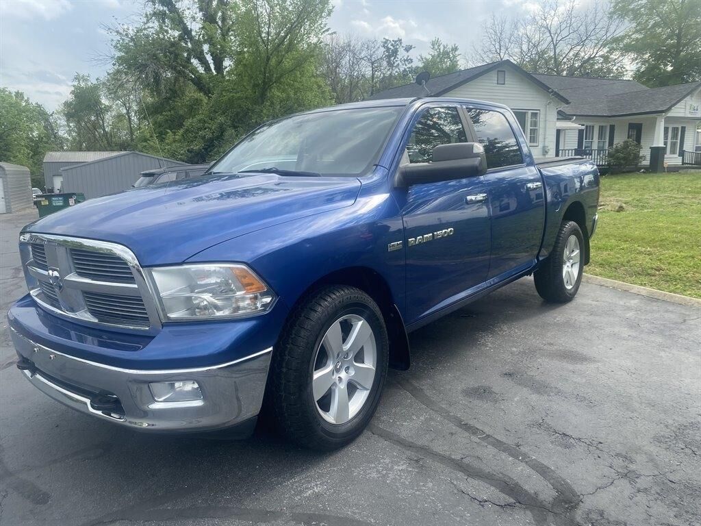 2011 DODGE Ram