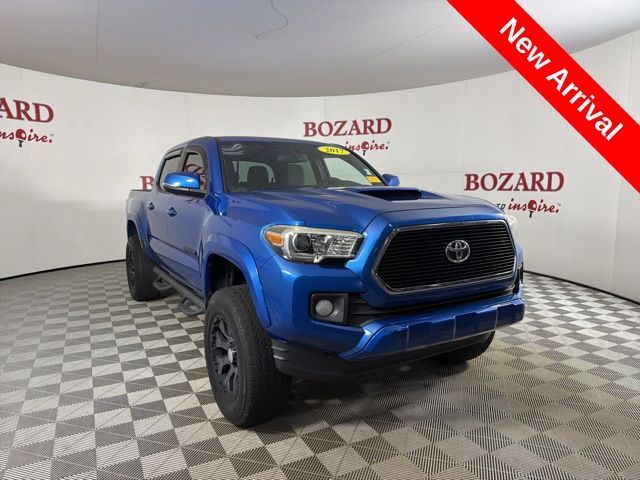 2017 TOYOTA Tacoma