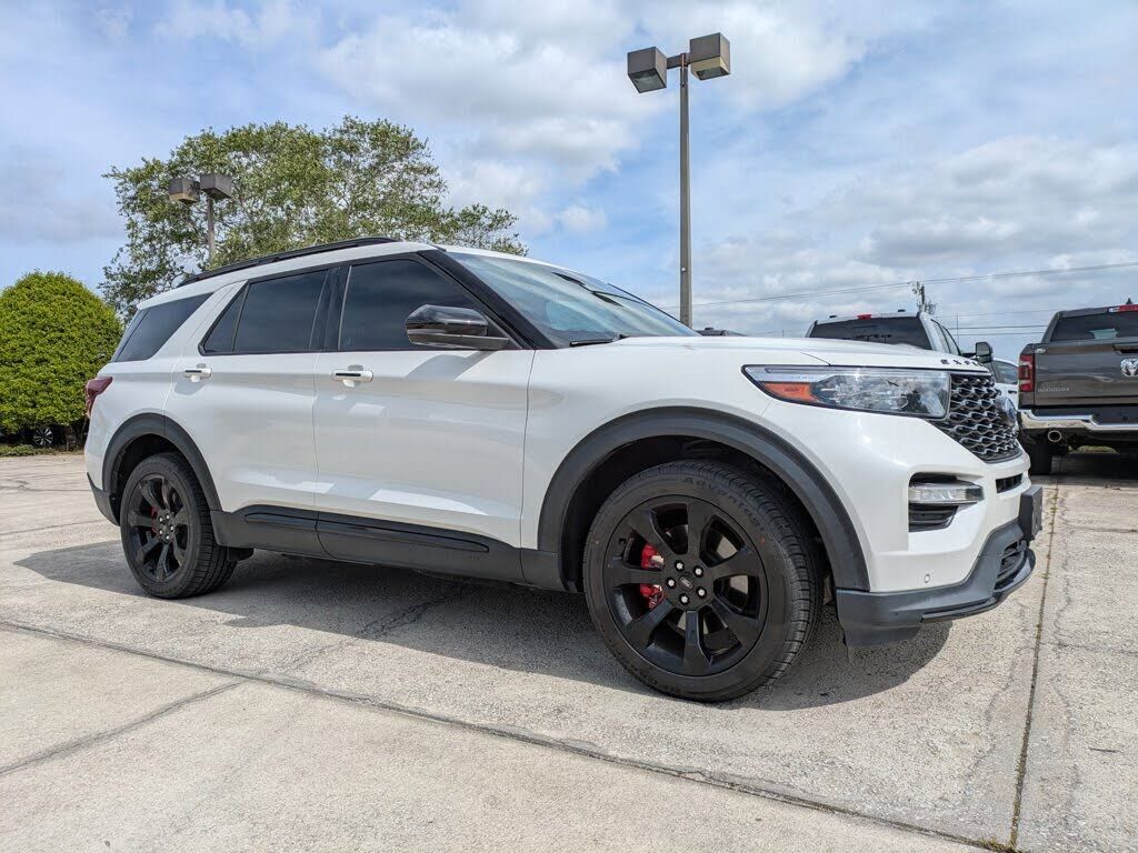 2023 FORD Explorer
