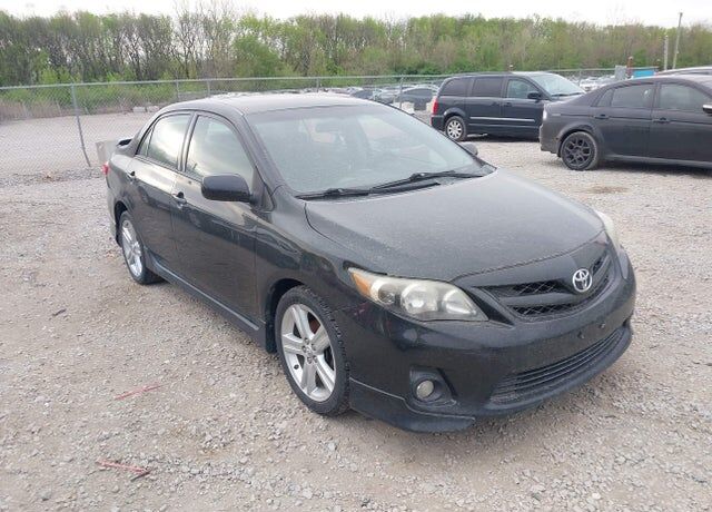 2013 TOYOTA Corolla