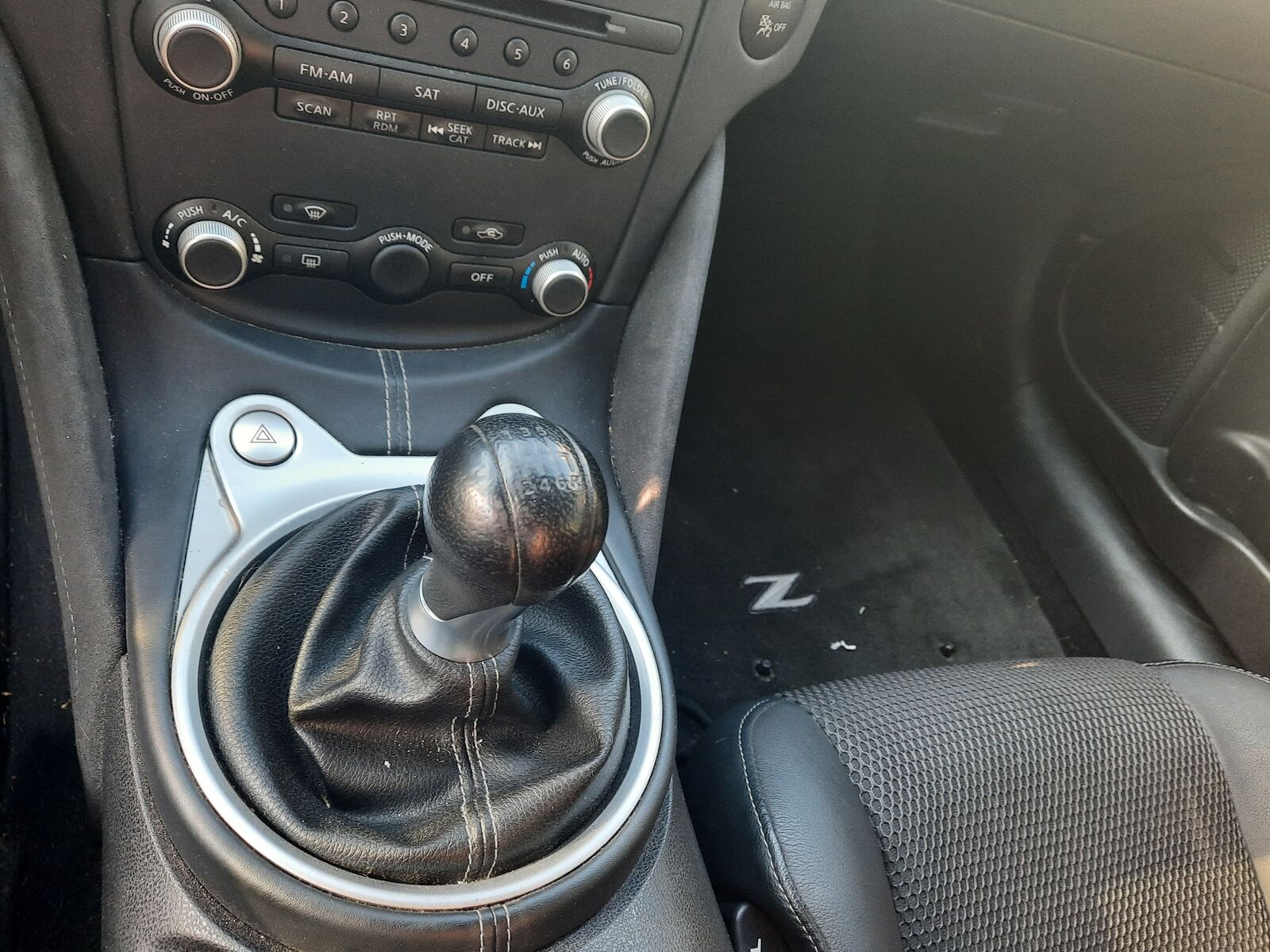 2019 NISSAN 370Z