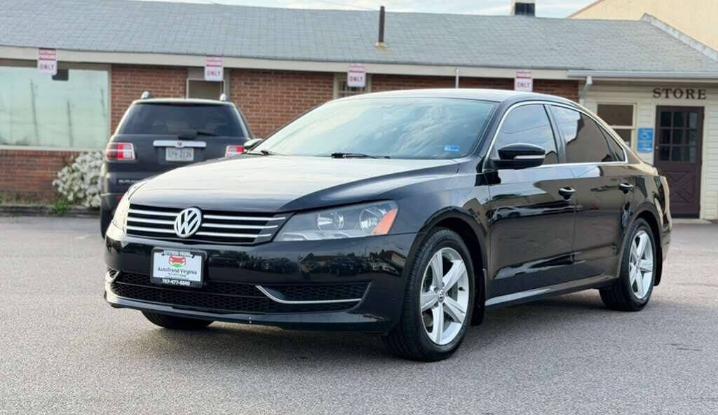 2014 VOLKSWAGEN Passat