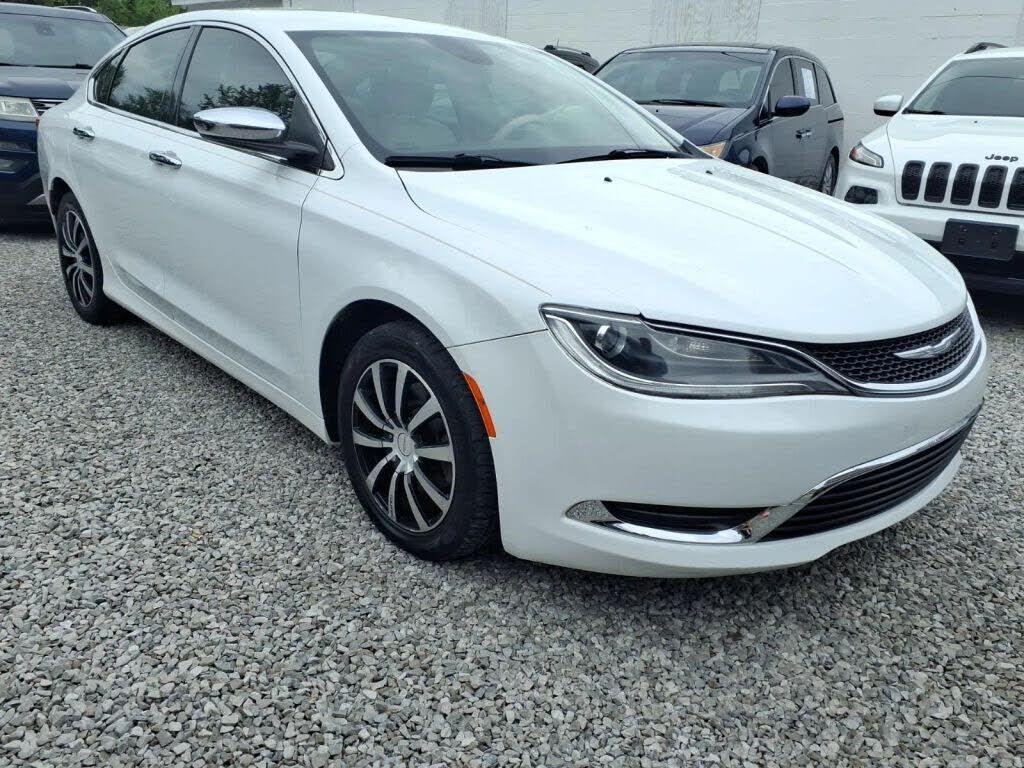 2017 CHRYSLER 200