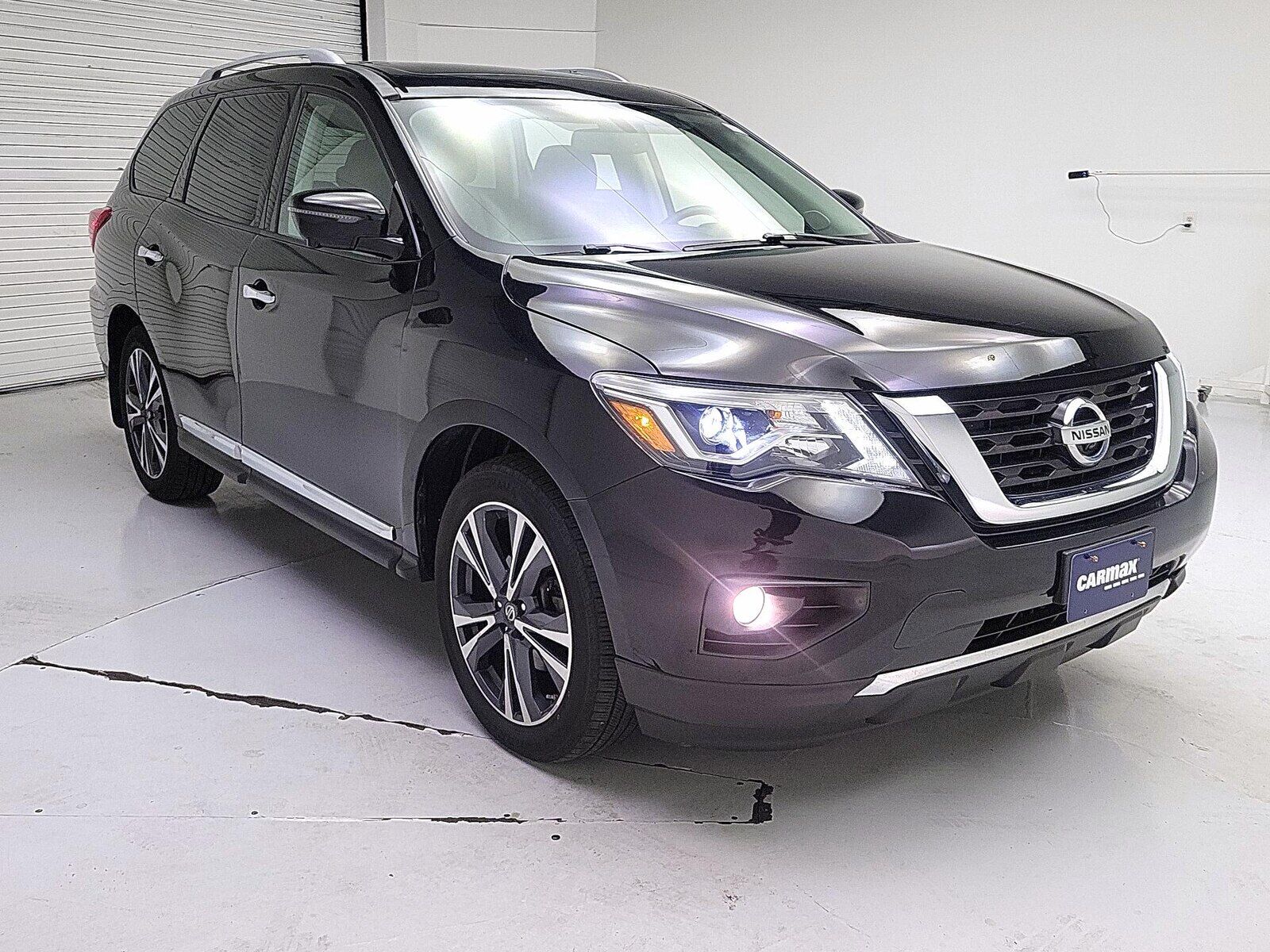 2017 NISSAN Pathfinder