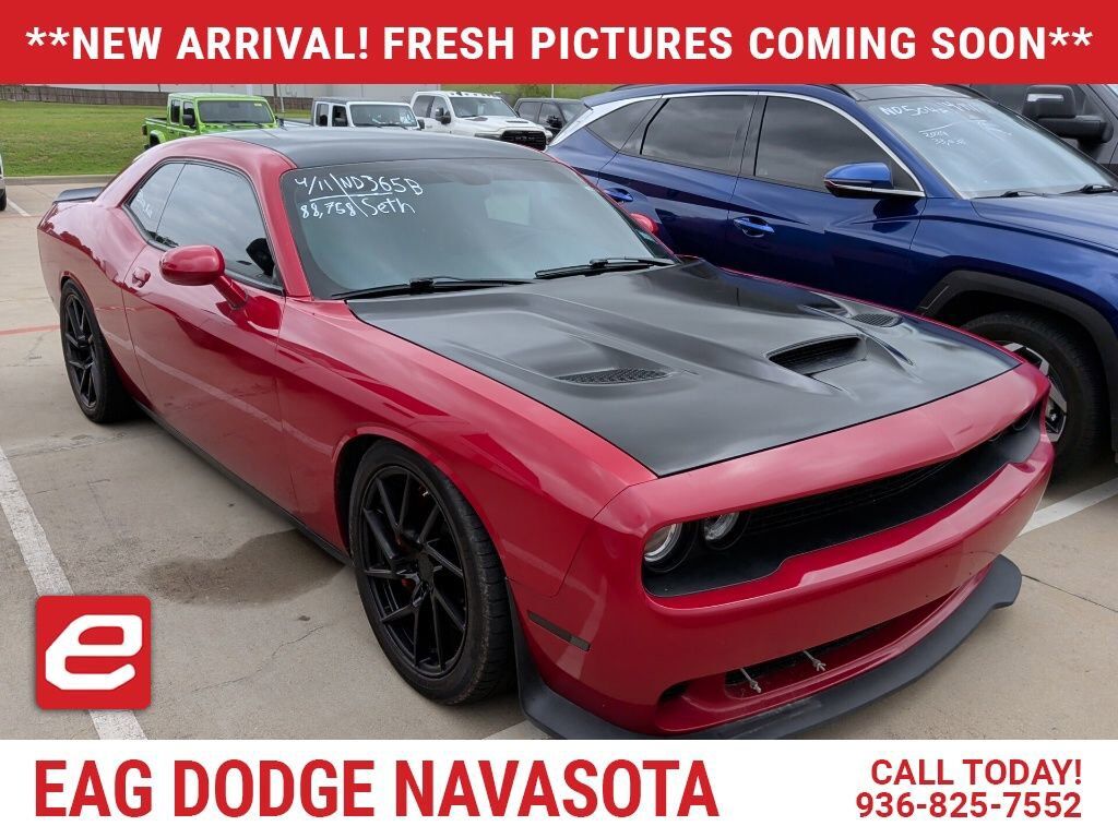 2016 DODGE Challenger