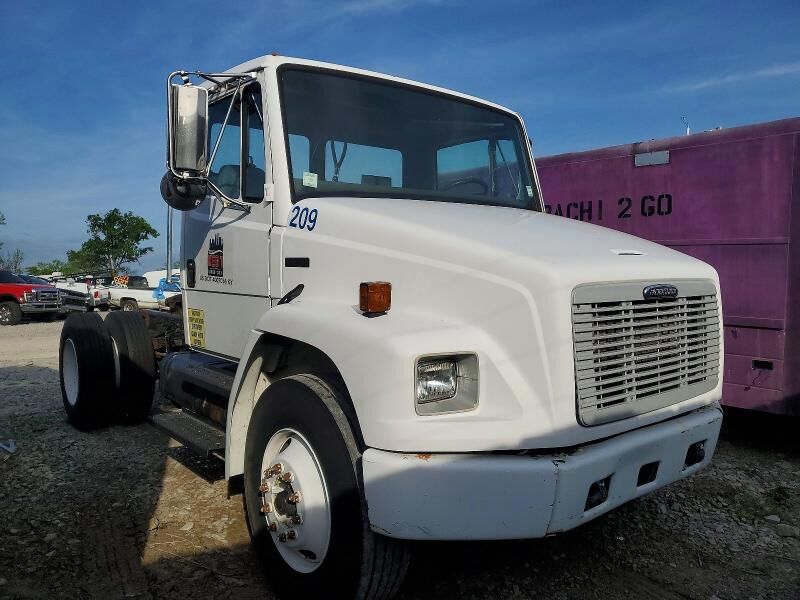 2004 FREIGHTLINER FL70