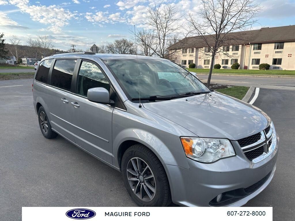 2017 DODGE Grand Caravan
