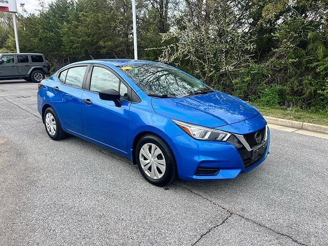 2020 NISSAN Versa