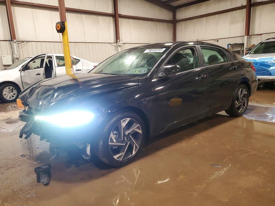 2024 HYUNDAI Elantra