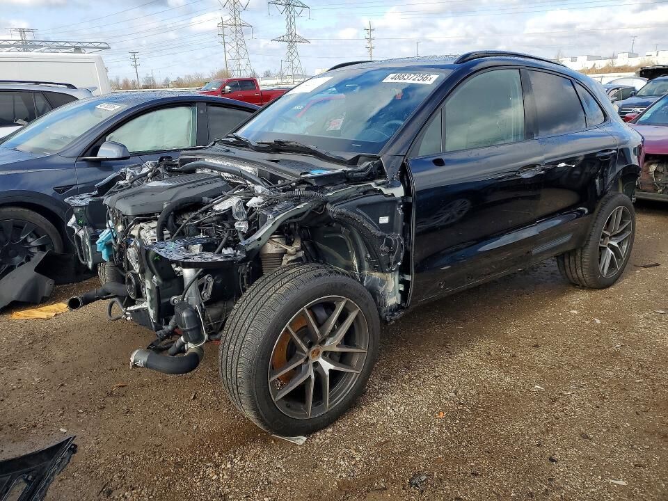 2025 PORSCHE Macan
