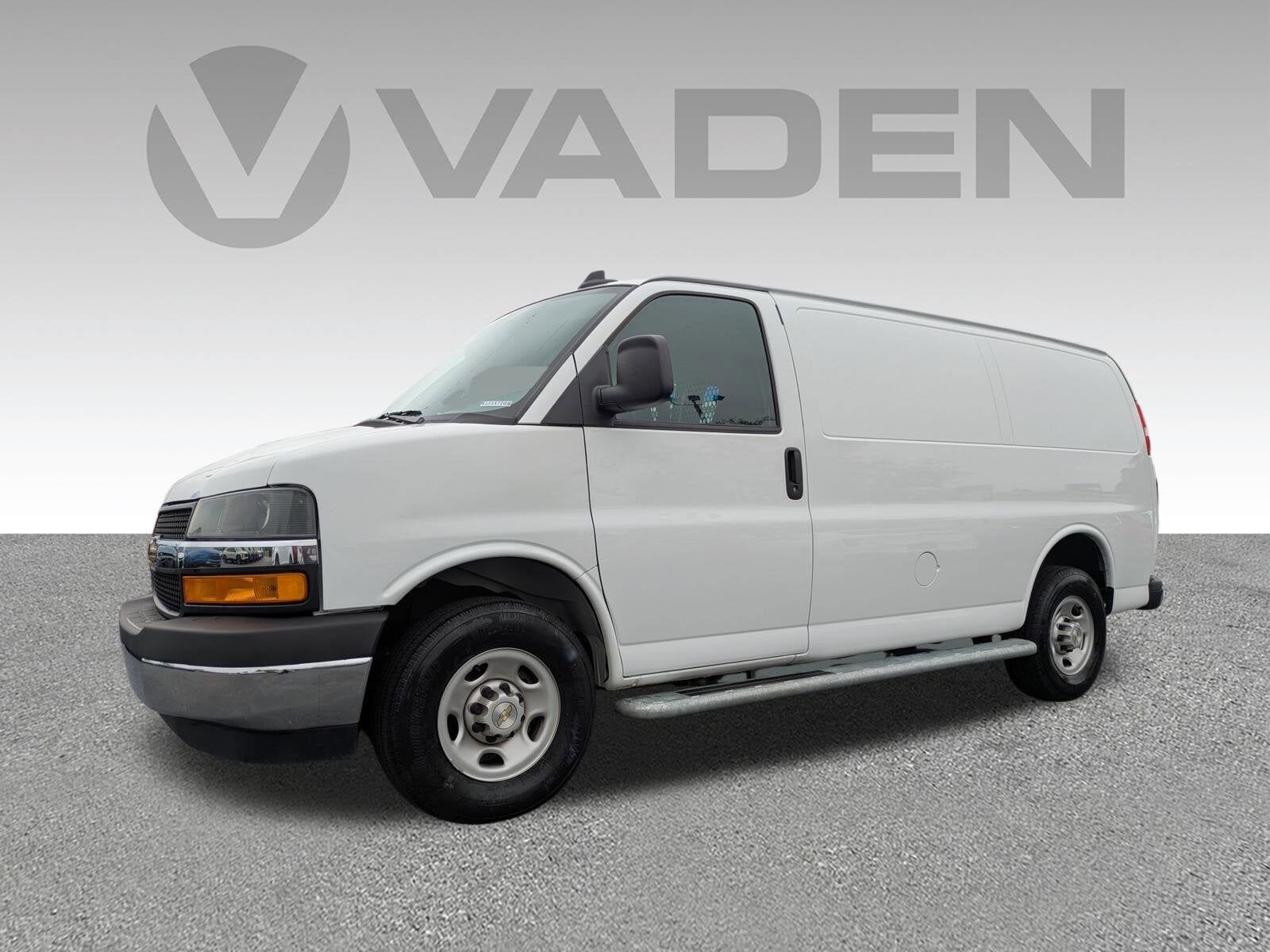 2024 CHEVROLET Express