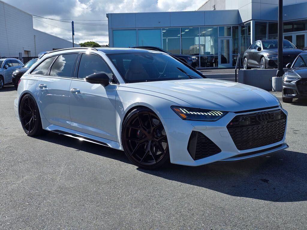 2023 AUDI RS6