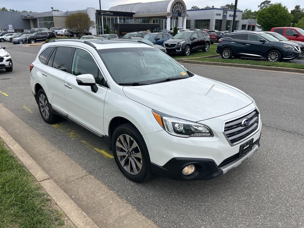 2017 SUBARU Outback