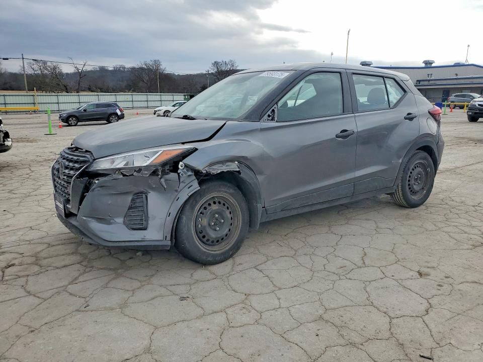 2021 NISSAN Kicks