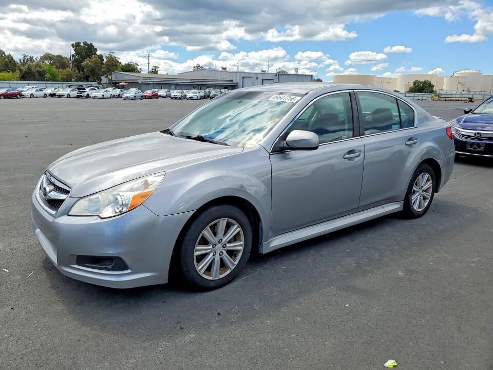 2011 SUBARU Legacy