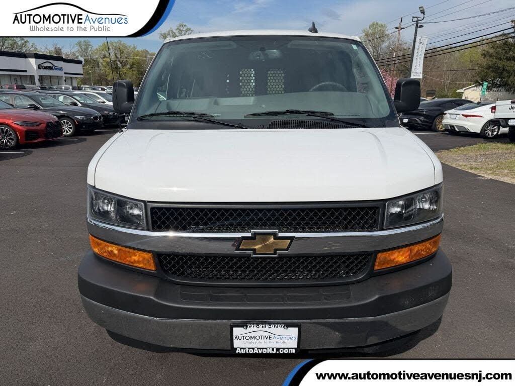 2024 CHEVROLET Express