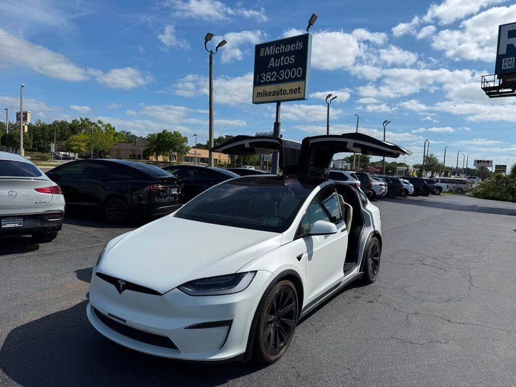 2022 TESLA Model X