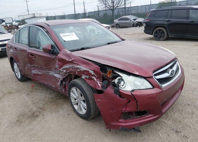 2011 SUBARU Legacy